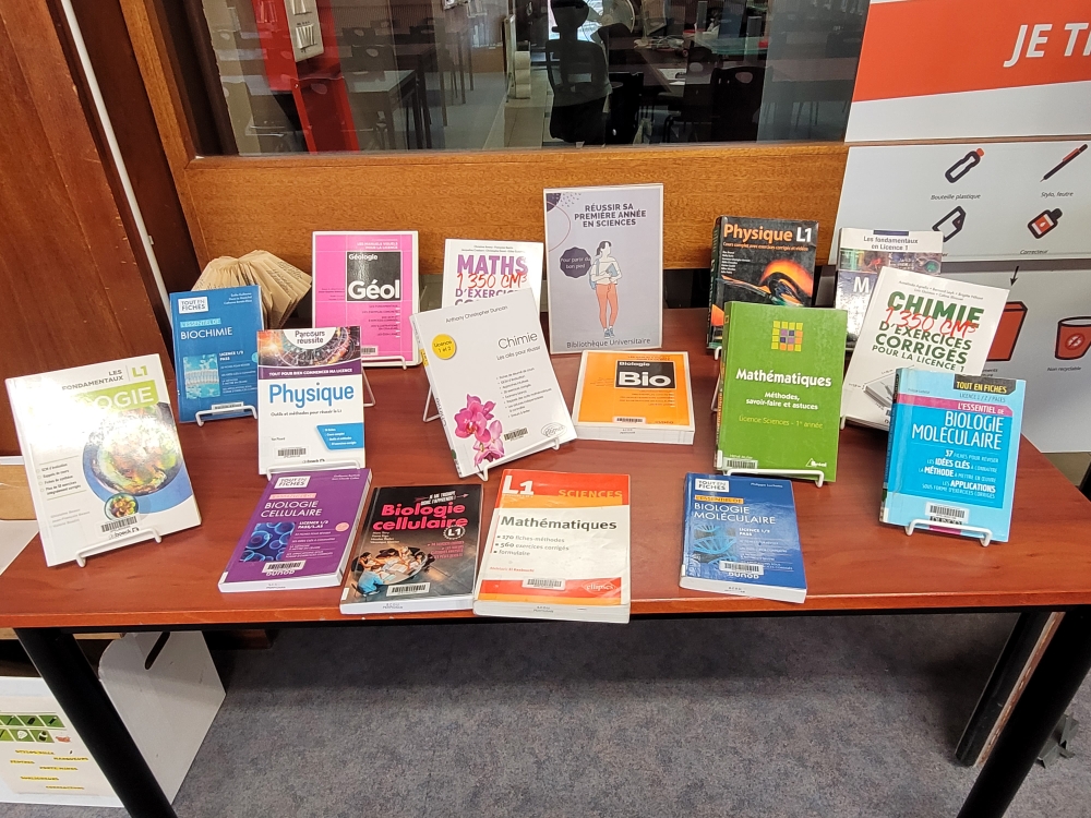 table de livres en méthodologie